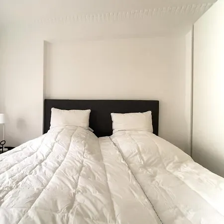 Stylish Classic Danish Design Apartmán
