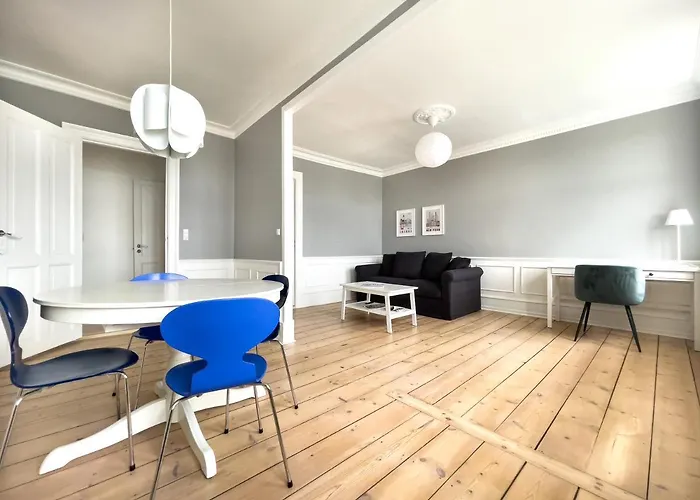 Апартаменты Stylish Classic Danish Design *